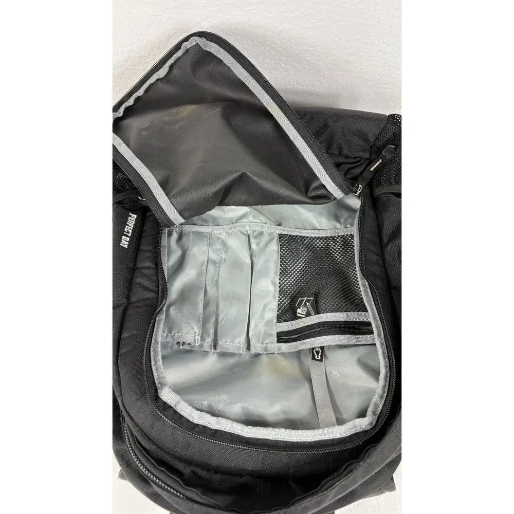 Jack Wolfskin Perfect Day Backpack Black Padded Straps and Back Multiple Pockets